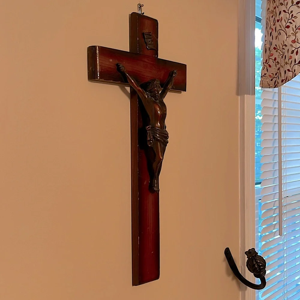Jesus Christ INRI Crucifix Wood Cross - Picture 2 of 11